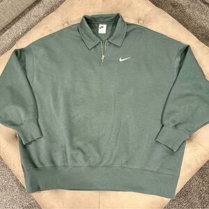 Nike 1/4 zip Pullover Sweatshirt - Medium
